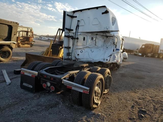 2023 Freightliner Cascadia 126