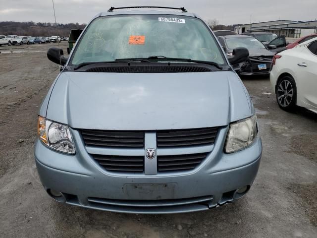 2005 Dodge Grand Caravan SXT