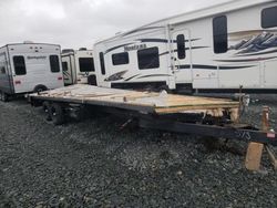 Salvage trucks for sale at Elmsdale, NS auction: 2018 Hino 195