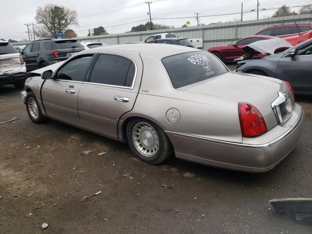 2001 Lincoln Town Car Executive