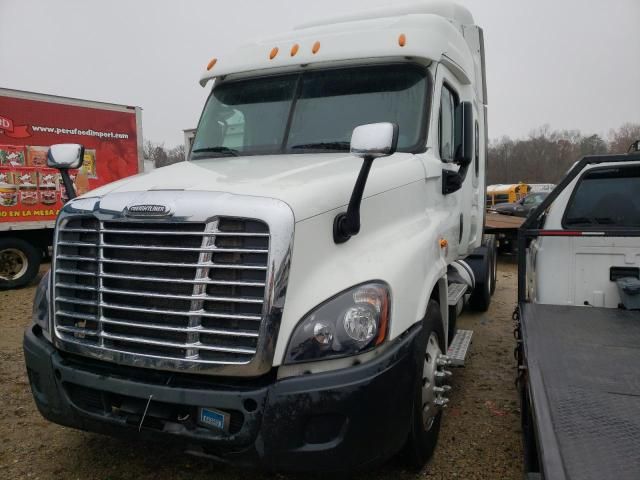 2015 Freightliner Cascadia 125