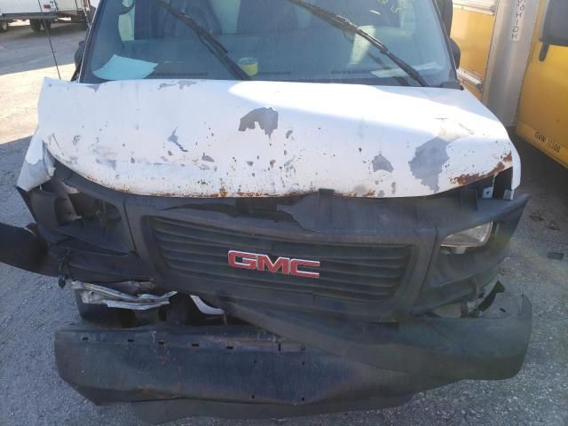 2008 GMC Savana Cutaway G3500