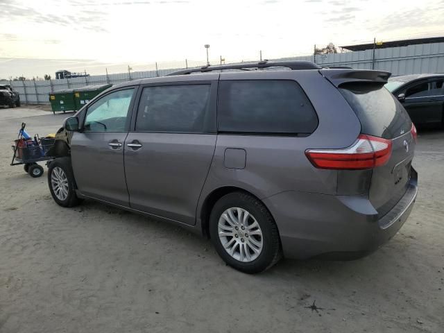 2015 Toyota Sienna XLE