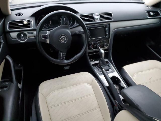 2014 Volkswagen Passat SE