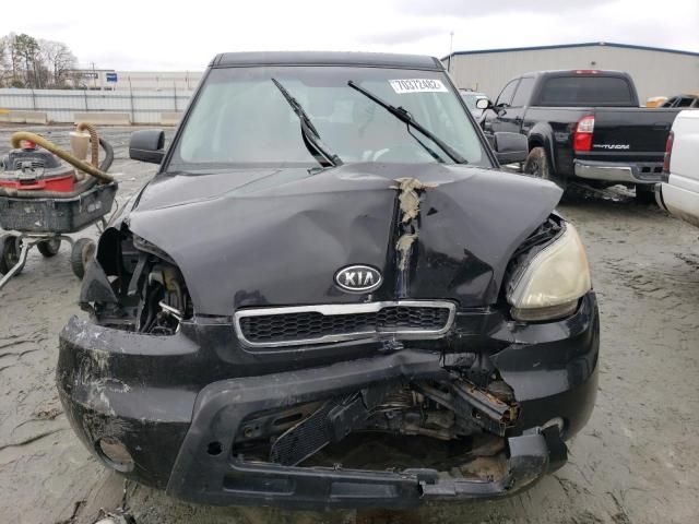 2011 KIA Soul +