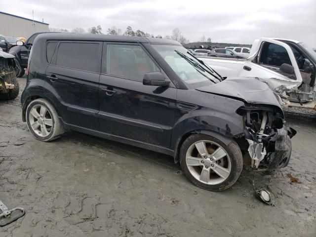 2011 KIA Soul +