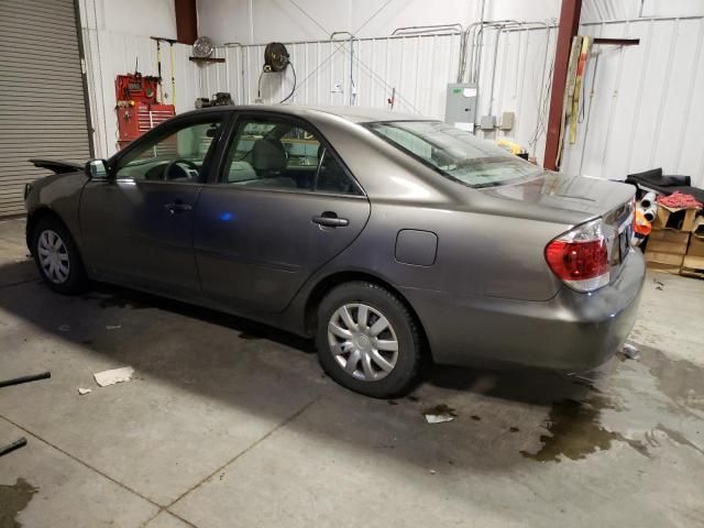 2005 Toyota Camry LE