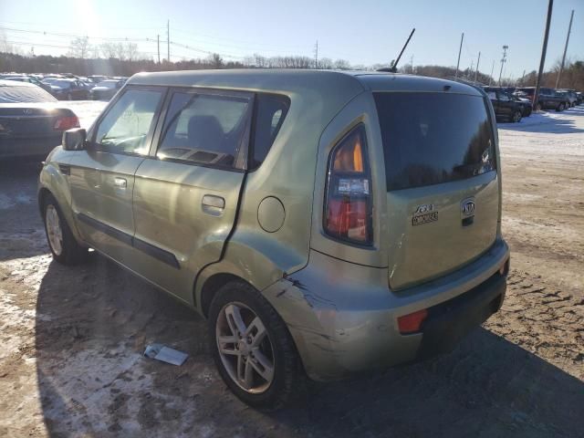 2010 KIA Soul +