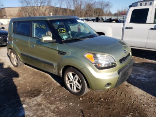 2010 KIA Soul +