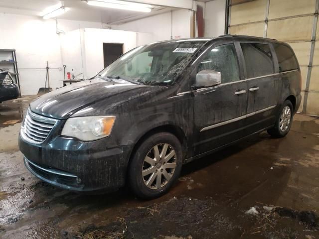 2012 Chrysler Town & Country Touring L