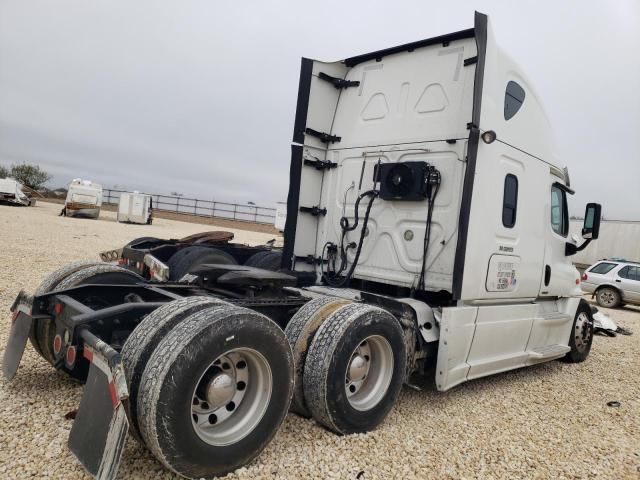 2016 Freightliner Cascadia 125