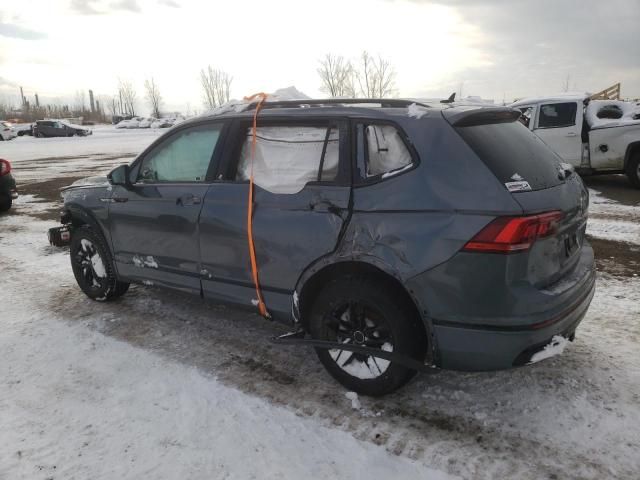 2022 Volkswagen Tiguan SE R-LINE Black