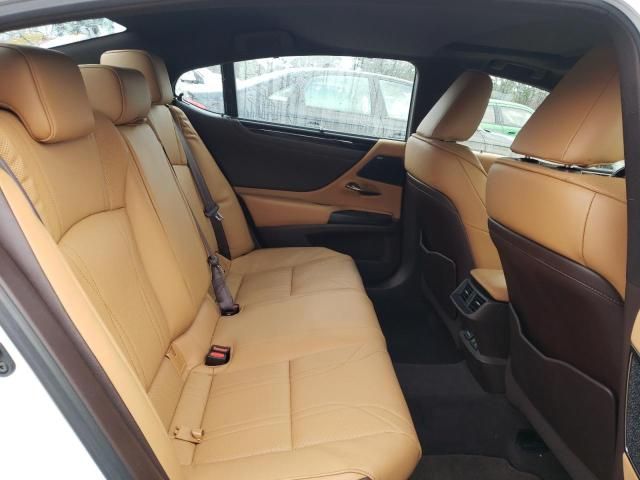 2020 Lexus ES 300H Ultra Luxury