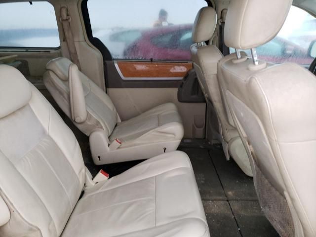 2009 Chrysler Town & Country Limited