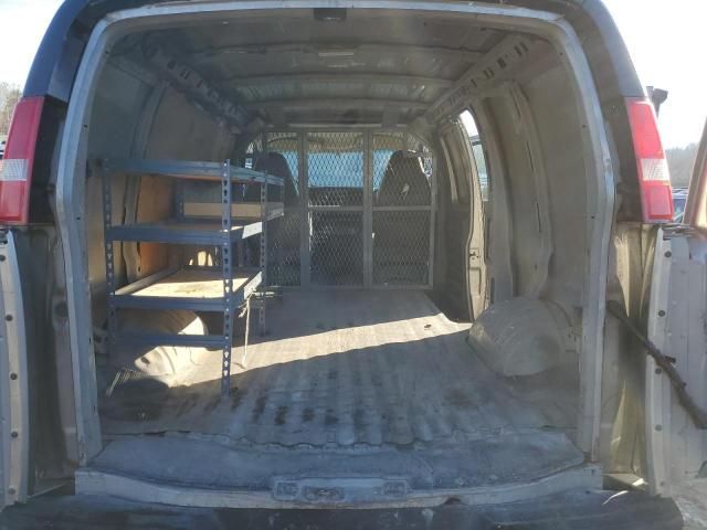 2003 Chevrolet Express G2500