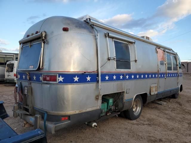 1982 Airstream 1982 Chevrolet P30