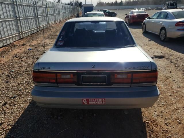 1990 Toyota Camry LE