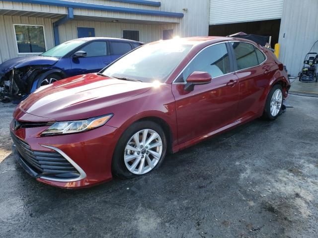 2022 Toyota Camry LE