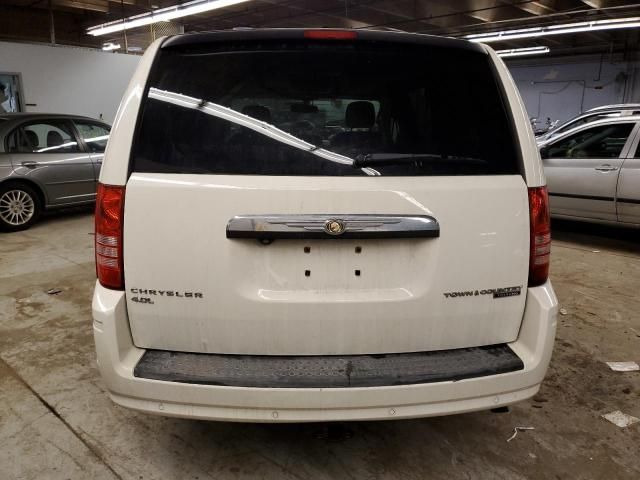 2010 Chrysler Town & Country Touring Plus