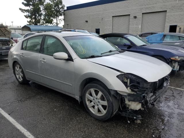 2005 Nissan Maxima SE