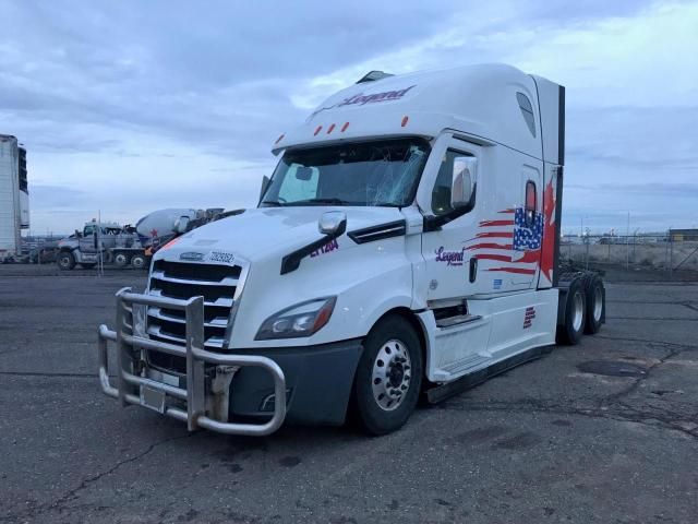 2021 Freightliner Cascadia 126