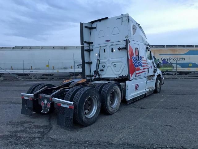 2021 Freightliner Cascadia 126