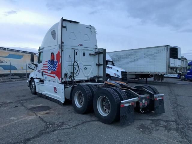 2021 Freightliner Cascadia 126