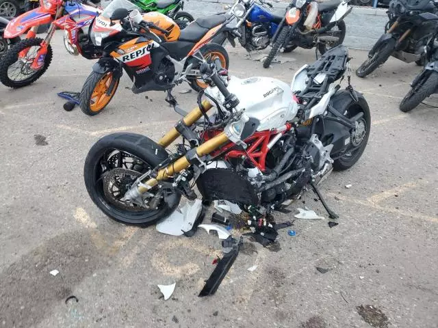 2021 Ducati Supersport