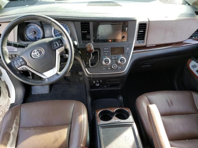 2015 Toyota Sienna XLE