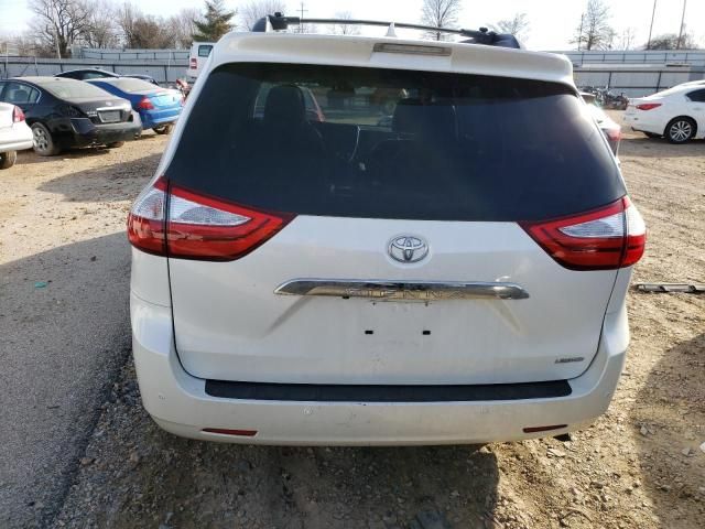 2015 Toyota Sienna XLE