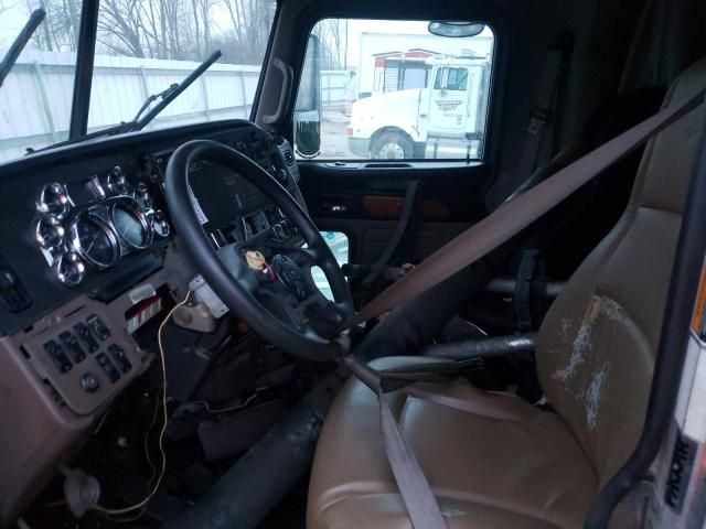 2010 Peterbilt 386