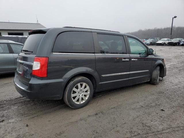 2012 Chrysler Town & Country Touring L