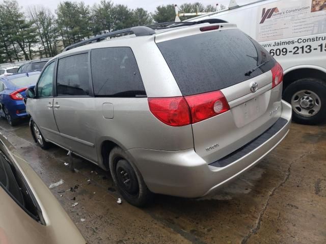 2010 Toyota Sienna CE