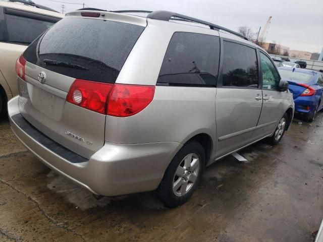 2010 Toyota Sienna CE