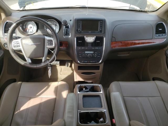 2015 Chrysler Town & Country Touring