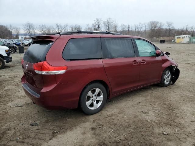 2013 Toyota Sienna LE