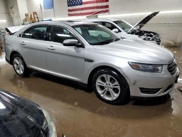 2014 Ford Taurus SEL