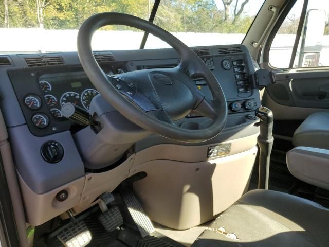 2012 Freightliner Cascadia 125