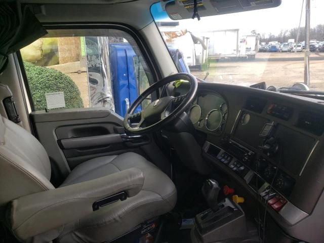 2017 Kenworth Construction T680