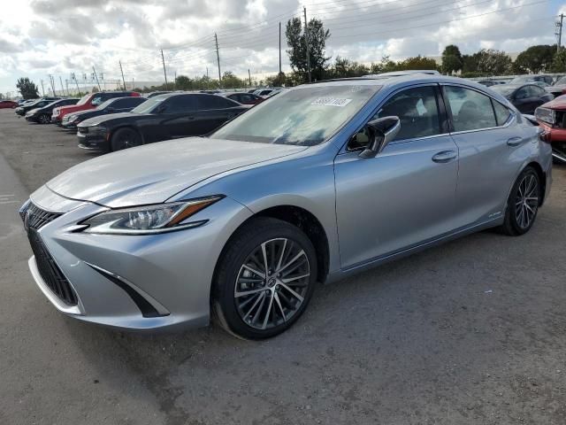 2022 Lexus ES 300H Base