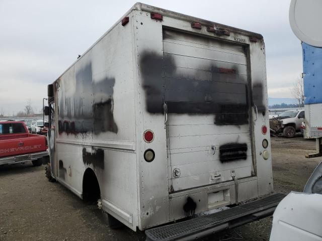 2002 Freightliner Chassis M Line WALK-IN Van