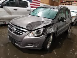 Volkswagen salvage cars for sale: 2009 Volkswagen Tiguan SE