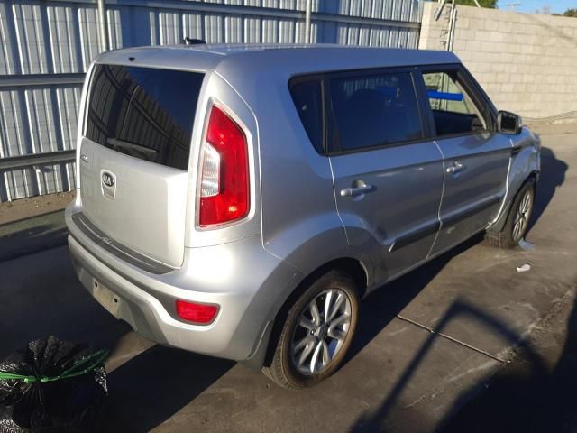 2013 KIA Soul +