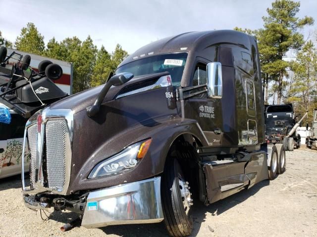 2022 Kenworth Construction T680