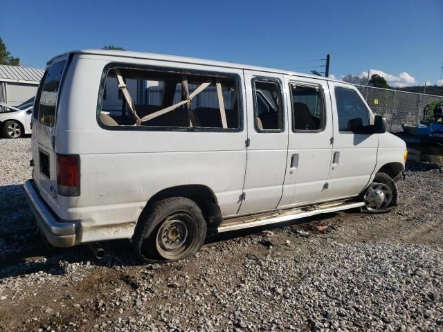 2004 Ford Econoline E350 Super Duty Wagon