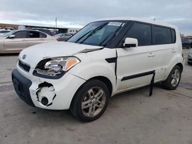 2011 KIA Soul +