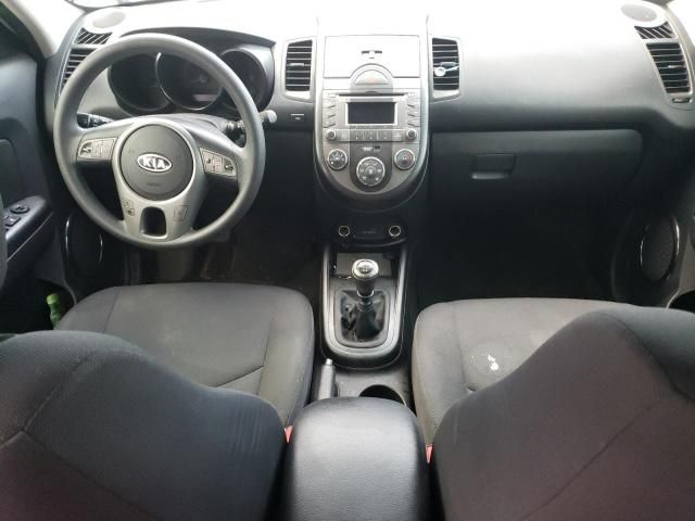 2011 KIA Soul +