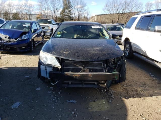 2014 Toyota Camry Hybrid