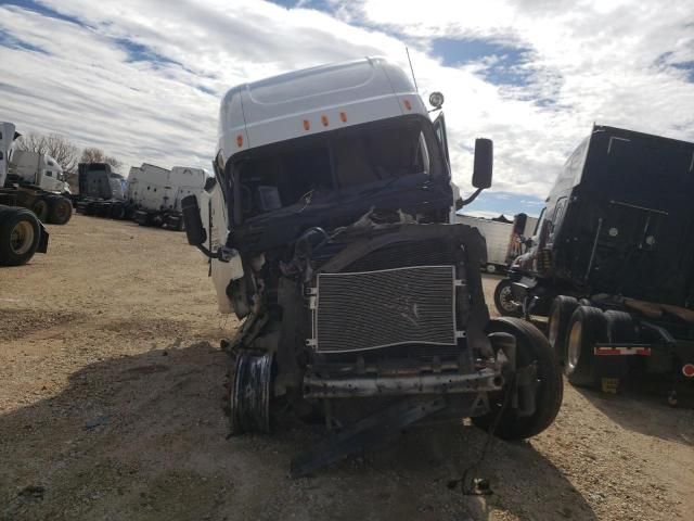 2009 Freightliner Cascadia 125