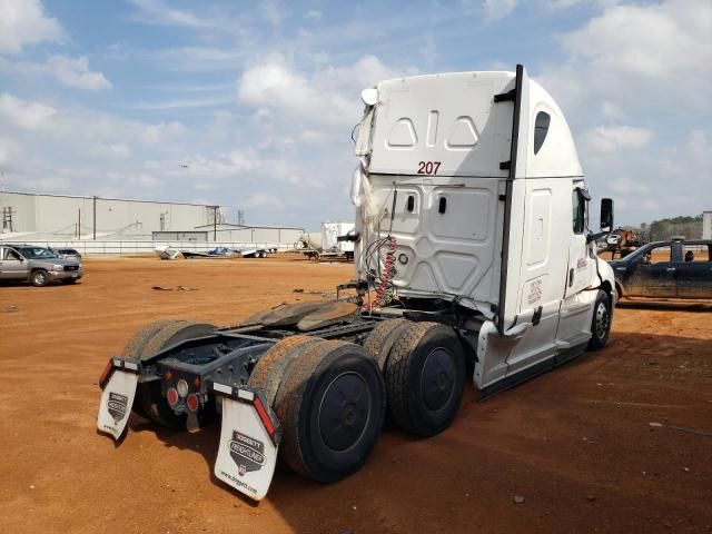 2021 Freightliner Cascadia 126